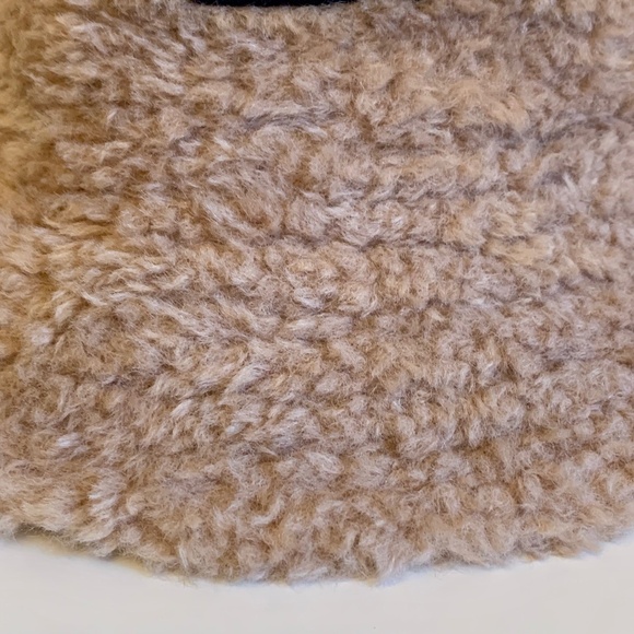 Levi's Camel Brown Sherpa Bucket Floppy Summer Hat - Picture 2 of 8